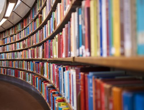 Wie wendet man Theorie in der Arbeit an?